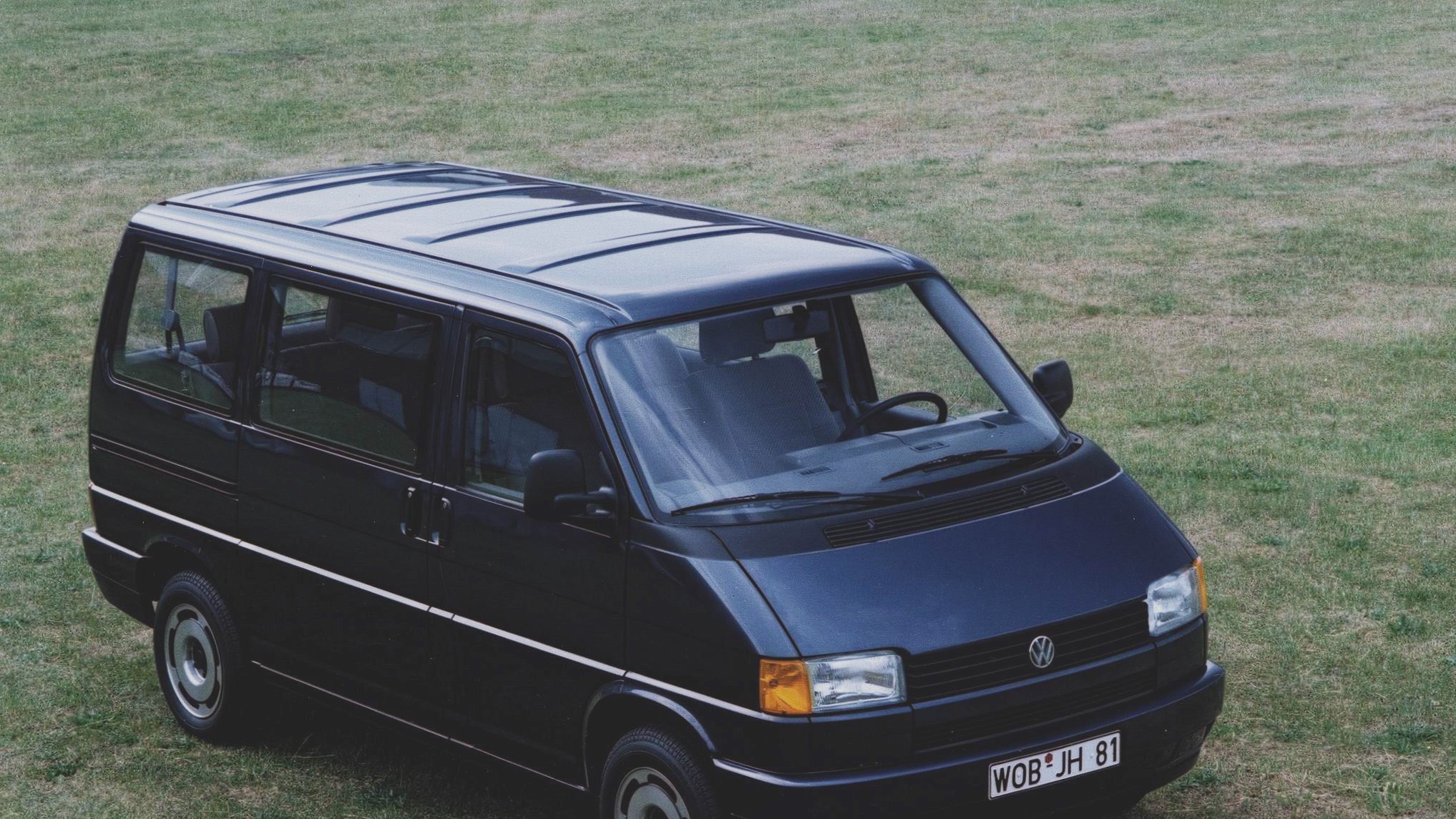 T4_blau_Transporter_Bulli